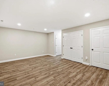 3706 Singleton Terrace - Photo Thumbnail 23