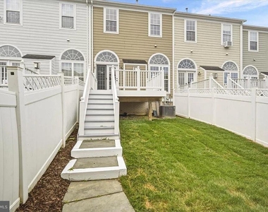 3706 Singleton Terrace - Photo Thumbnail 30
