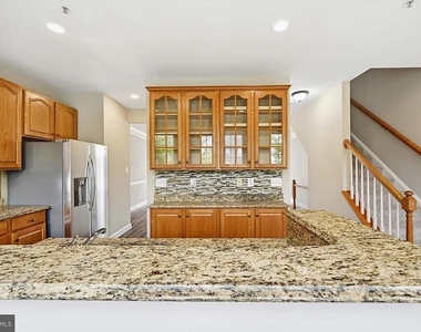 3706 Singleton Terrace - Photo Thumbnail 5