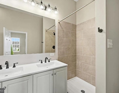 3706 Singleton Terrace - Photo Thumbnail 12