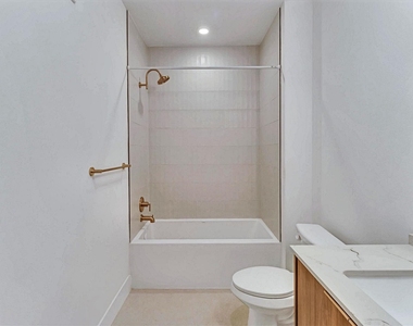 1701 Simond Ave - Photo Thumbnail 14