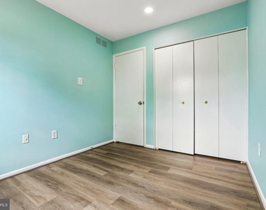 6914 Alex Court - Photo Thumbnail 17