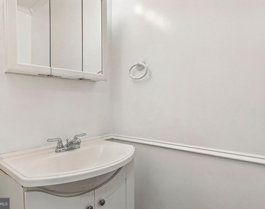 6914 Alex Court - Photo Thumbnail 14