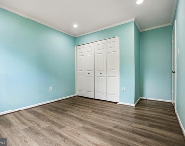 6914 Alex Court - Photo Thumbnail 18
