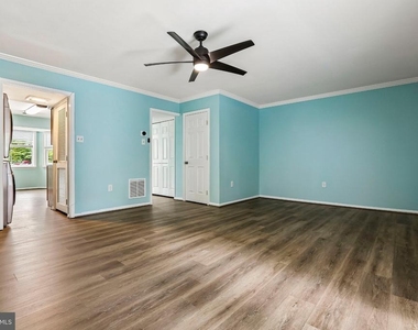 6914 Alex Court - Photo Thumbnail 10