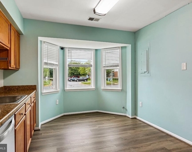 6914 Alex Court - Photo Thumbnail 9