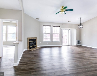 8202 Blue Heron Drive - Photo Thumbnail 7