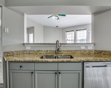 8202 Blue Heron Drive - Photo Thumbnail 10
