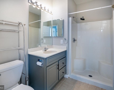 8202 Blue Heron Drive - Photo Thumbnail 17