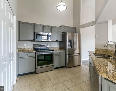 8202 Blue Heron Drive - Photo Thumbnail 9