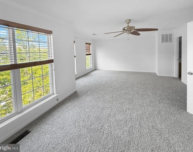 113 Whiskey Creek Circle - Photo Thumbnail 3