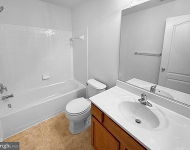 113 Whiskey Creek Circle - Photo Thumbnail 11