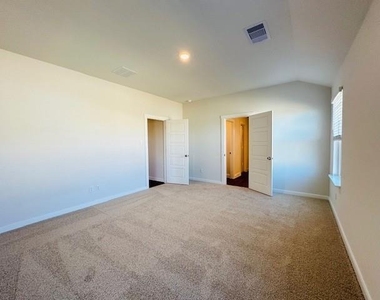 345 Merriman Rd - Photo Thumbnail 16