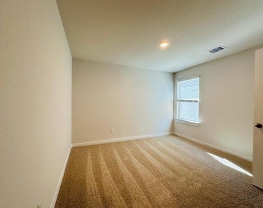 345 Merriman Rd - Photo Thumbnail 13