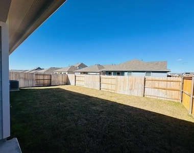 345 Merriman Rd - Photo Thumbnail 23