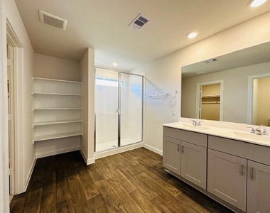 345 Merriman Rd - Photo Thumbnail 17