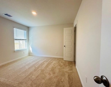 345 Merriman Rd - Photo Thumbnail 12