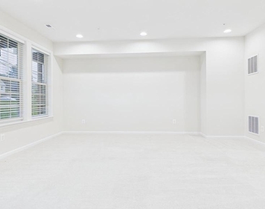 12 Chester Court - Photo Thumbnail 6
