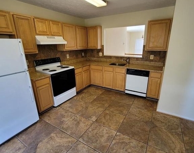 12339 Sweetbriar Place - Photo Thumbnail 2