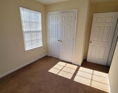 12339 Sweetbriar Place - Photo Thumbnail 15