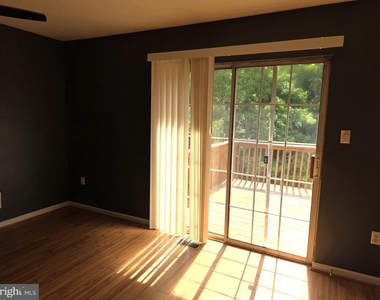 240 Mike Drive - Photo Thumbnail 17