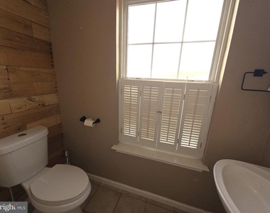 240 Mike Drive - Photo Thumbnail 15