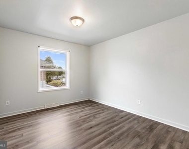 354 W Main Street - Photo Thumbnail 8