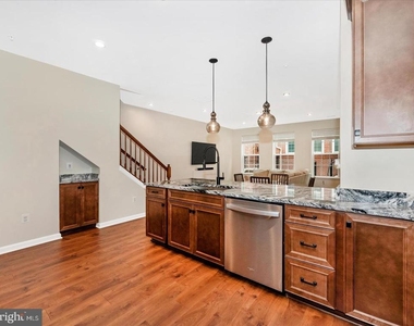 9374 Seney Ln - Photo Thumbnail 12