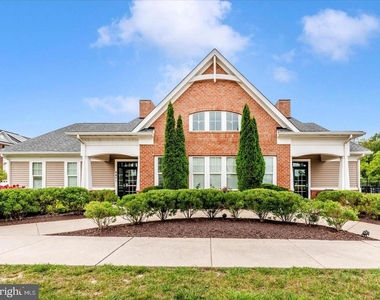 9374 Seney Ln - Photo Thumbnail 45