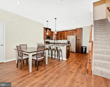 9374 Seney Ln - Photo Thumbnail 7