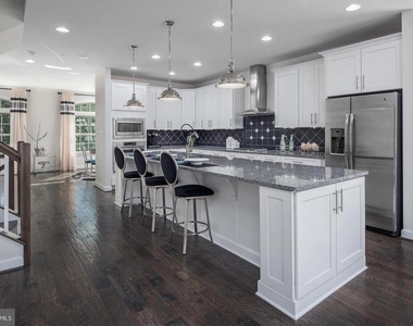 52 Wedge Way - Photo Thumbnail 9