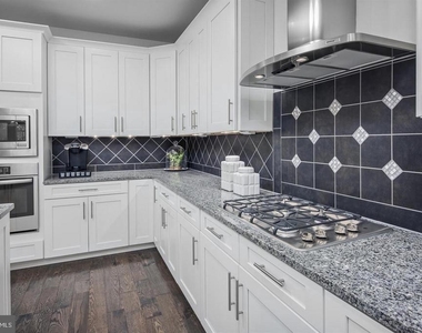 52 Wedge Way - Photo Thumbnail 7