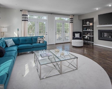 52 Wedge Way - Photo Thumbnail 1