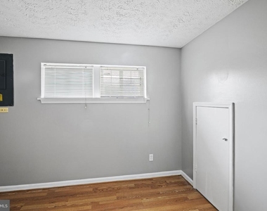 50 Parkhill Place - Photo Thumbnail 20