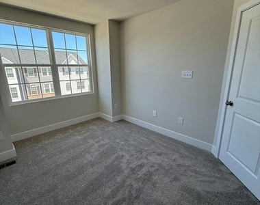 7815 Barrensdale Road - Photo Thumbnail 15