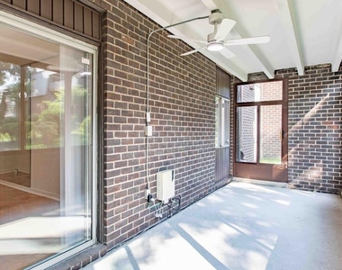 29 Stonehenge Circle - Photo Thumbnail 4
