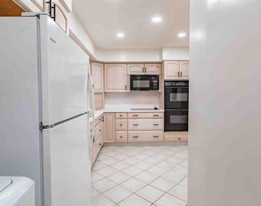 29 Stonehenge Circle - Photo Thumbnail 8