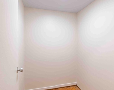29 Stonehenge Circle - Photo Thumbnail 16