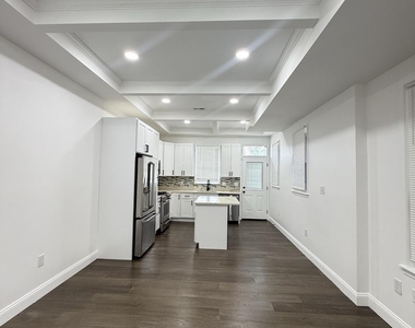 1432 E Lanvale Street - Photo Thumbnail 9