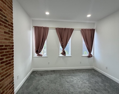 1432 E Lanvale Street - Photo Thumbnail 14