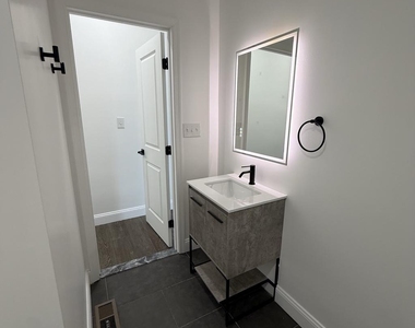 1432 E Lanvale Street - Photo Thumbnail 27