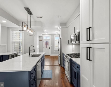 609 Grundy Street - Photo Thumbnail 9
