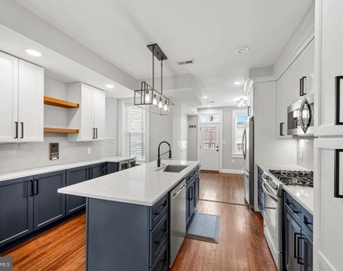 609 Grundy Street - Photo Thumbnail 10