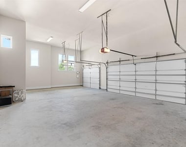 702 Serene Estates Dr - Photo Thumbnail 20