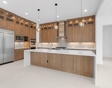 702 Serene Estates Dr - Photo Thumbnail 6