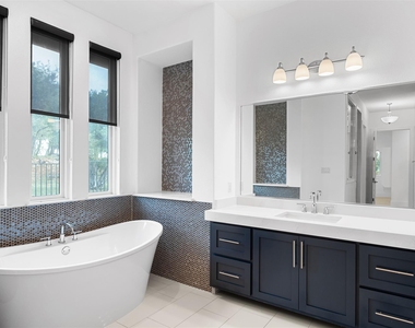 702 Serene Estates Dr - Photo Thumbnail 12