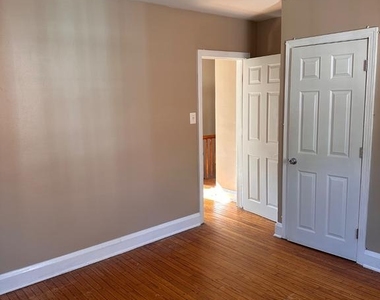 3034 Pinewood Avenue - Photo Thumbnail 15