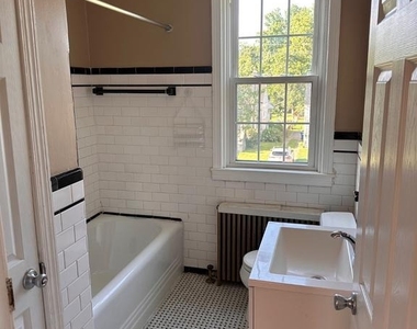 3034 Pinewood Avenue - Photo Thumbnail 6