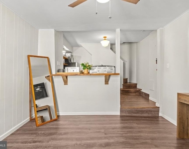 308 S Castle Street - Photo Thumbnail 7