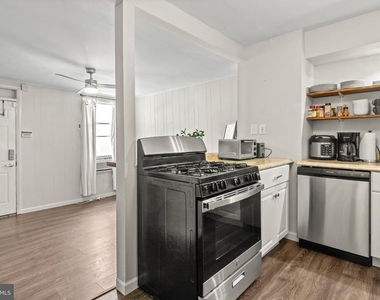 308 S Castle Street - Photo Thumbnail 10